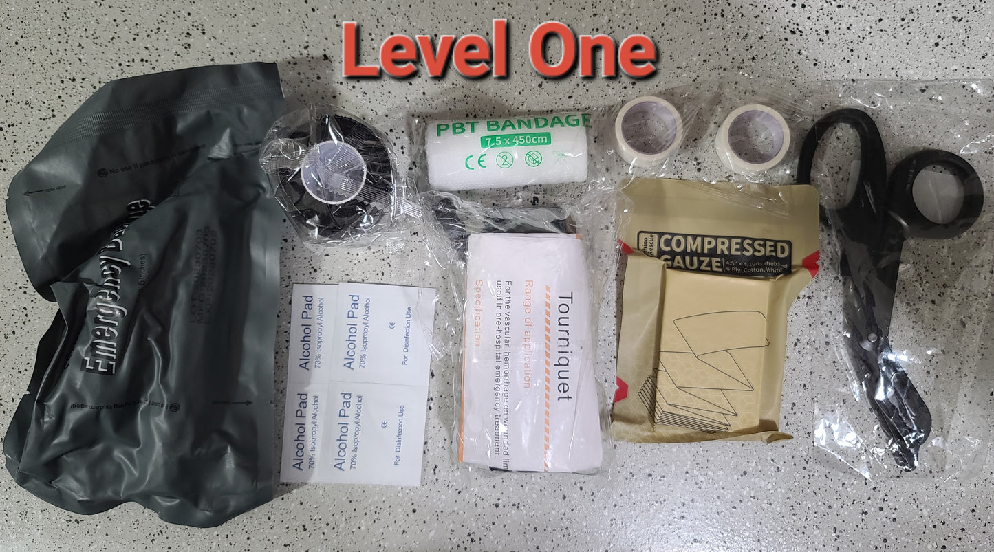KITS DE RECHARGE IFAK - FOURNITURES DE PREMIERS SOINS POUR LES TRAUMATISMES. 3 NIVEAUX DIFFÉRENTS À CHOISIR.