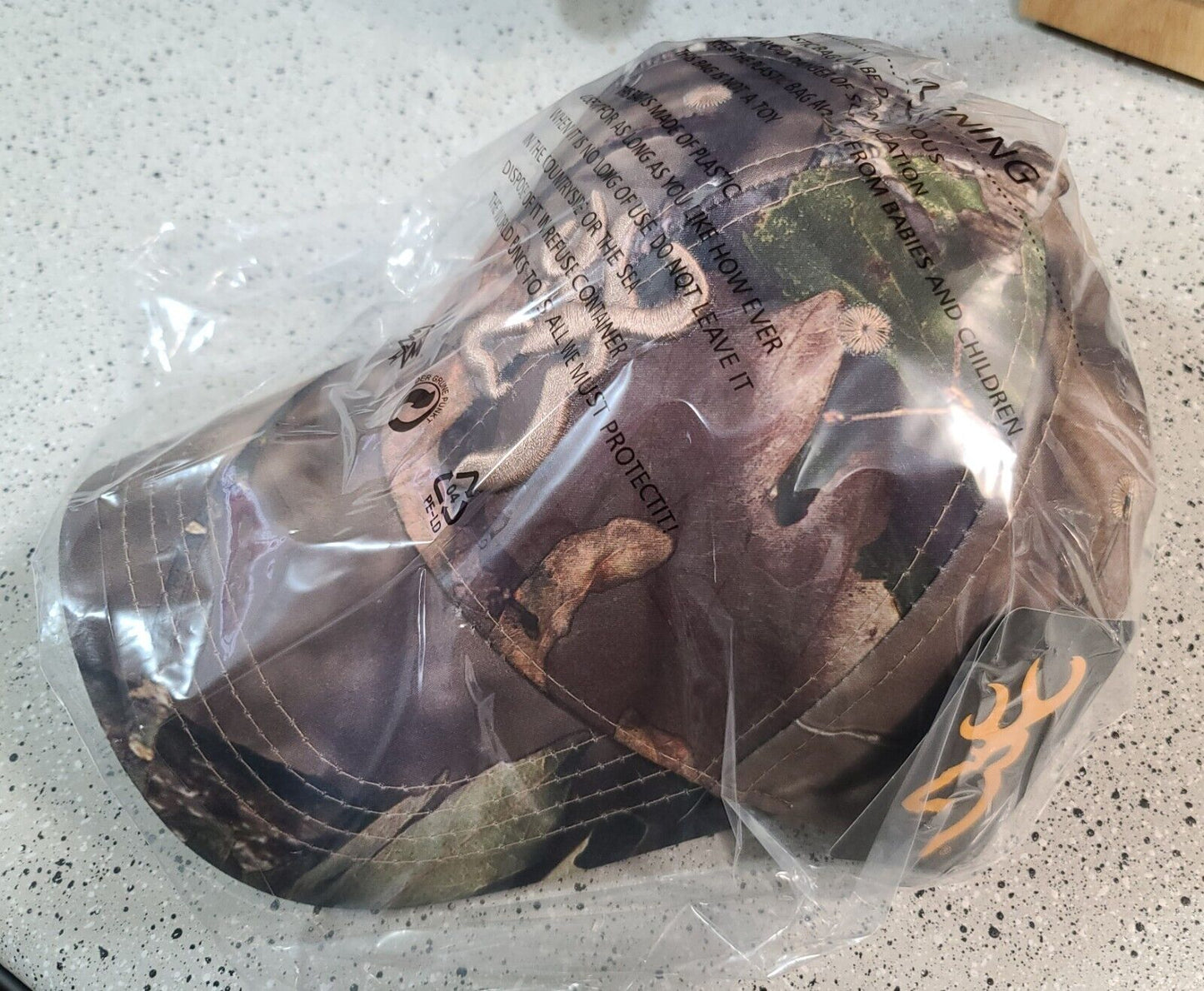 BROWNING MOSSY OAK HAT.