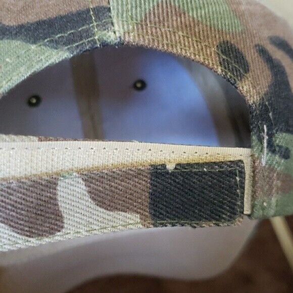 SMITH & WESSON STYLE CAMOUFLAGE HAT.