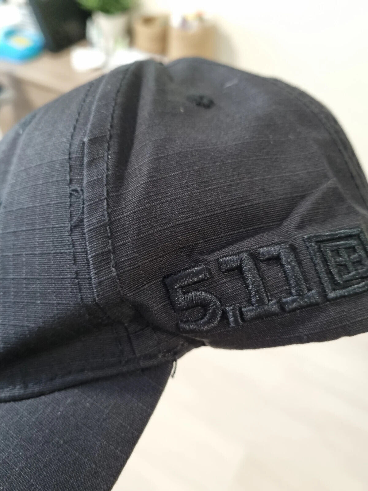 5.11 BLACK ON BLACK STYLE HAT.