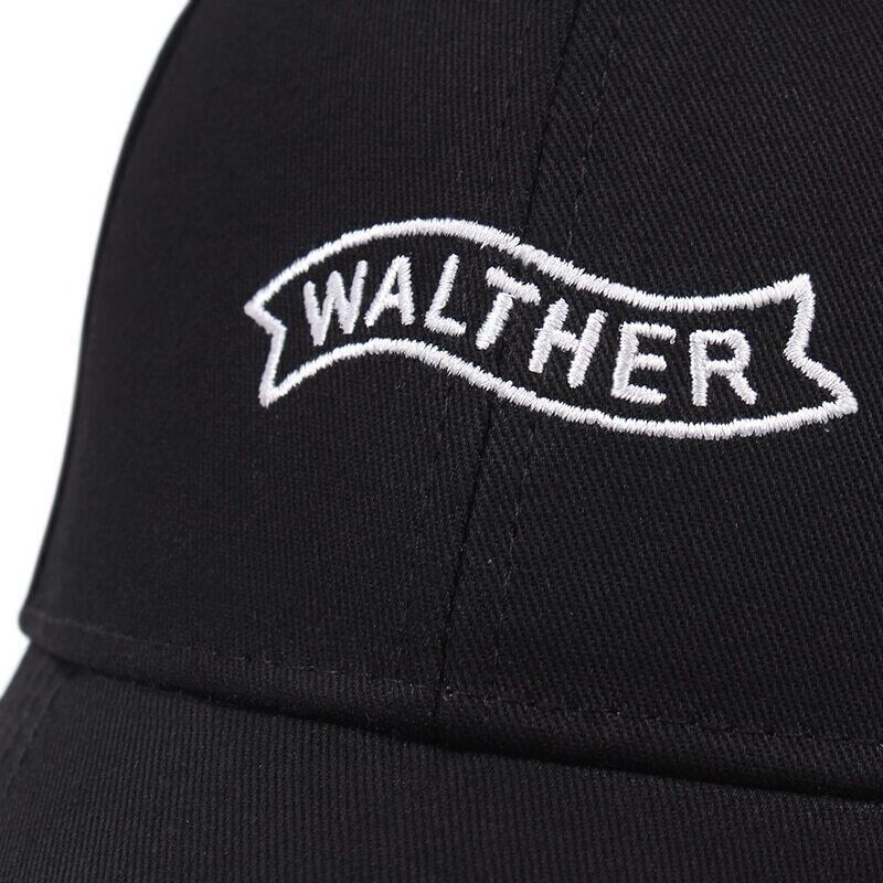 CHAPEAU NOIR DE STYLE WALTHER ARMS.